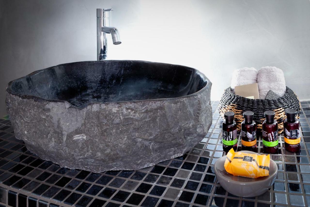 Sweet Nectar Villa With Hot Tub Pýrgos Exteriör bild